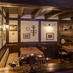 & Restaurant Kains Hof فندق Uhlstädt
