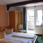 & Restaurant Kains Hof فندق Uhlstädt