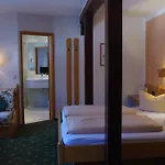 & Restaurant Kains Hof