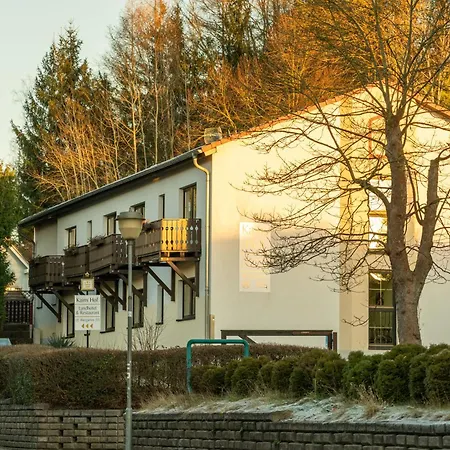& Restaurant Kains Hof Szálloda