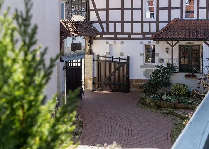 & Restaurant Kains Hof 3* Uhlstädt