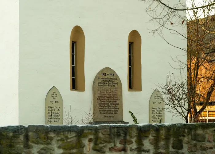 & Restaurant Kains Hof 3* Uhlstädt