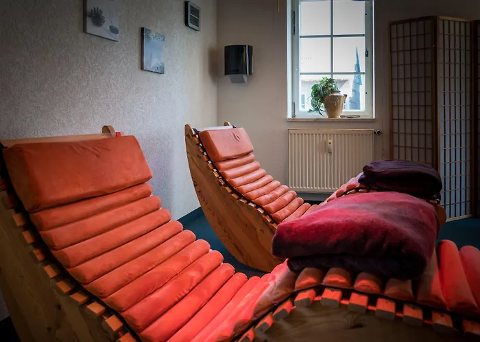 坎斯霍夫兰德酒店&餐厅 Uhlstädt